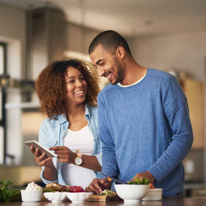 couple cooking